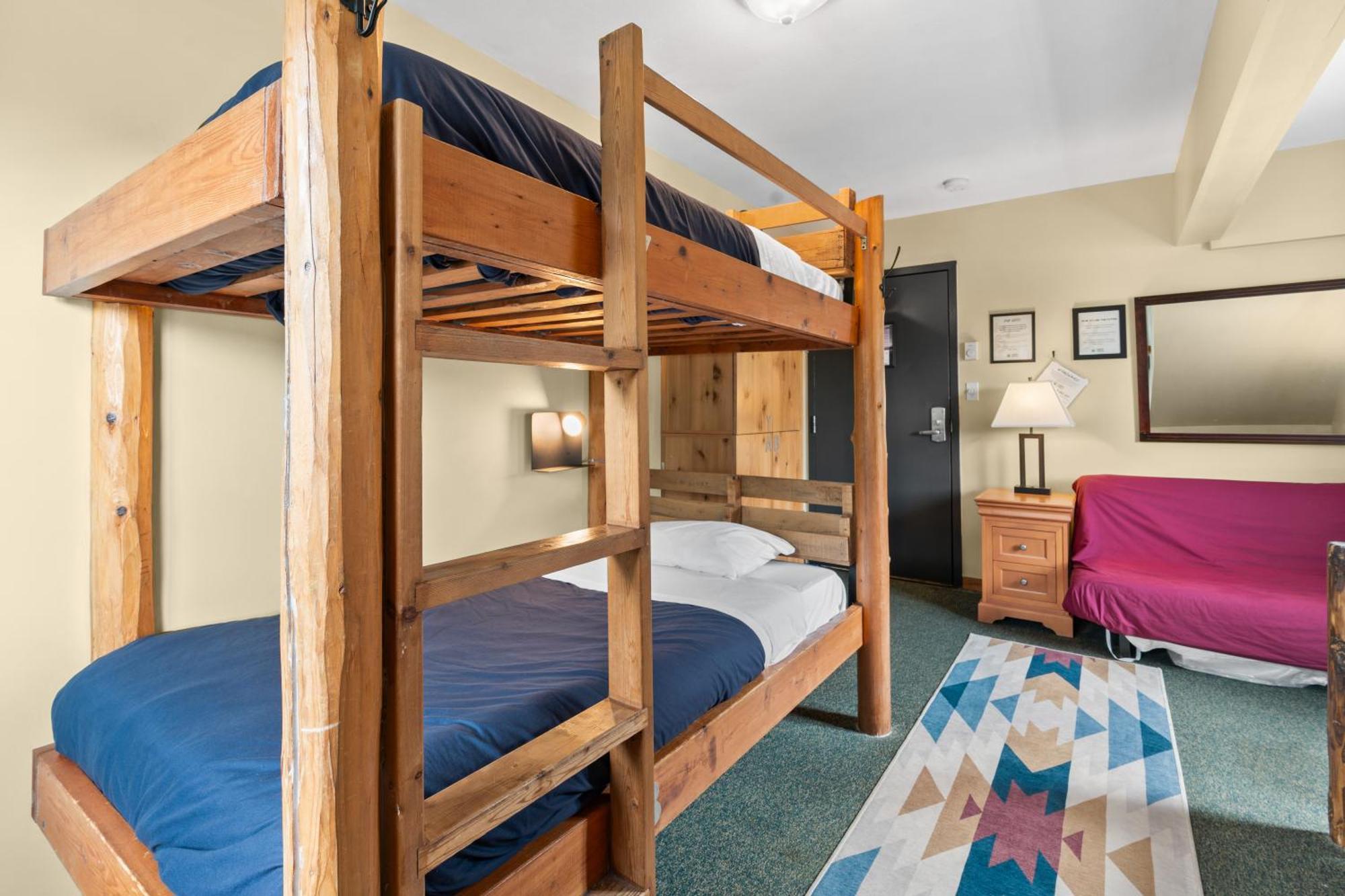 Squamish Adventure Inn Oda fotoğraf
